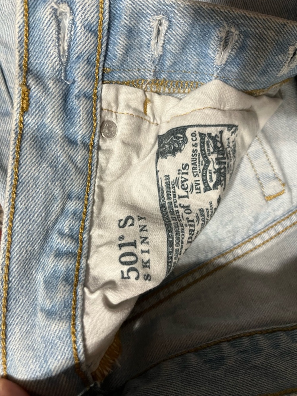 Levi's Men's Straight Jeans in Light Blue Denim - Picture 3 of 4